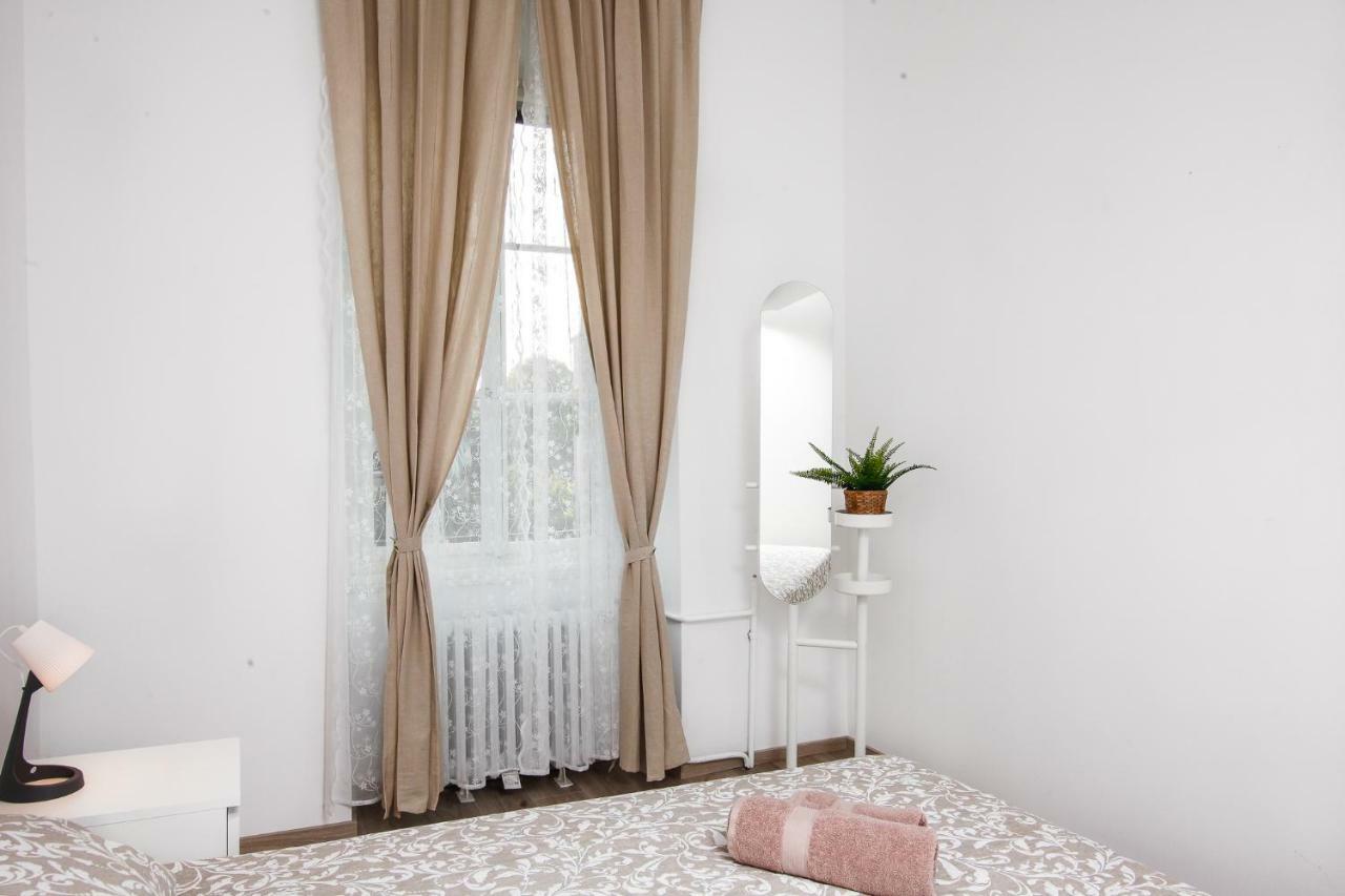 Kensi*** Apartman Pula